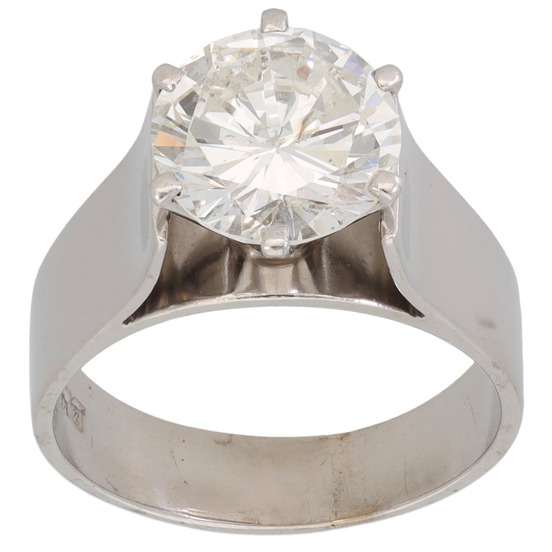 18ct White Gold 3.70ct Diamond Solitaire Ring Size P