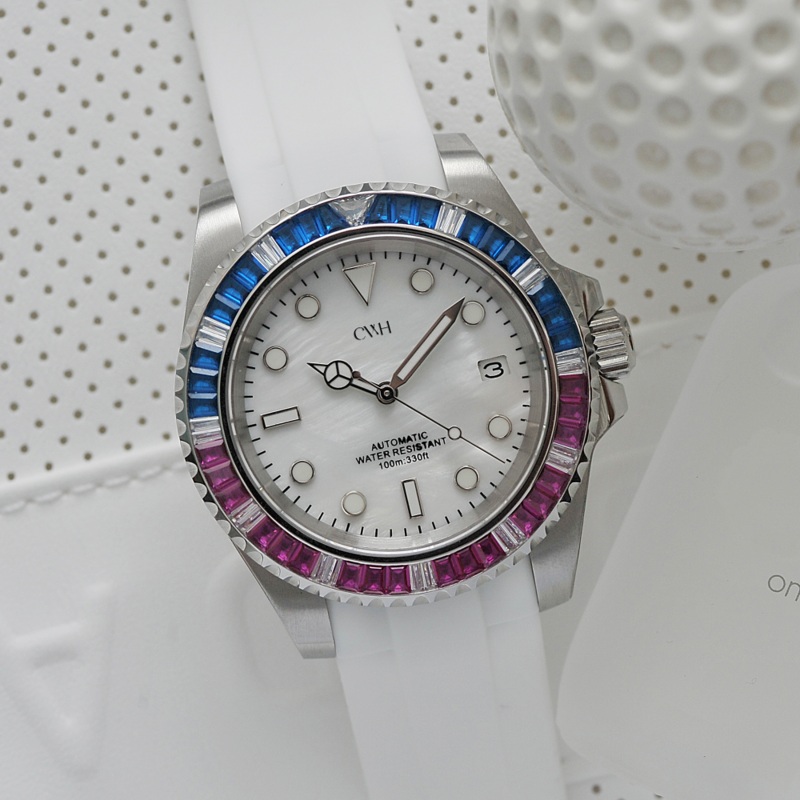 White Siren – CWH Collective White Rubber Strap Women Watch RL-MOD-M2