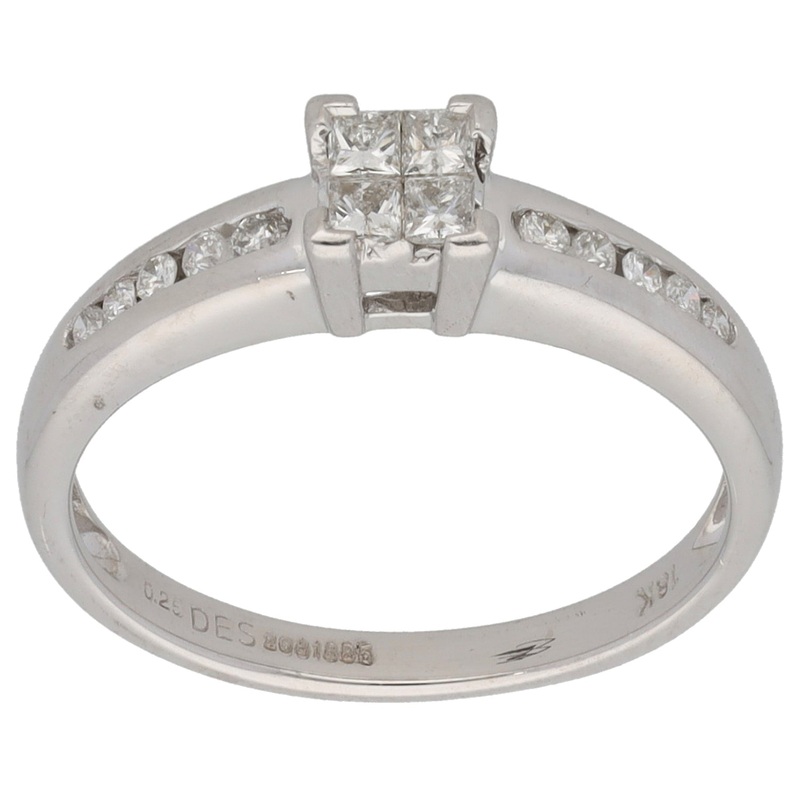 18ct White Gold 0.30ct Diamond Solitaire Ring With Accent Stones Size M